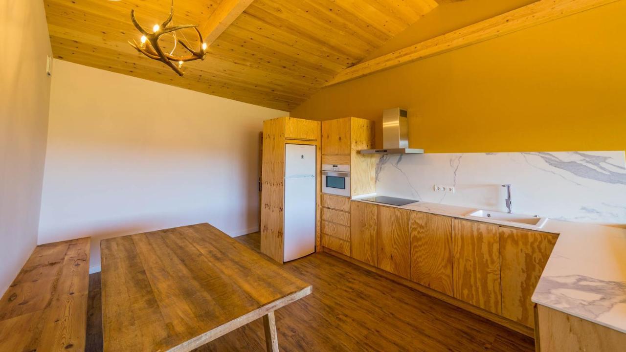 Eco-Apartaments Cal Rossa De Taus Exterior photo