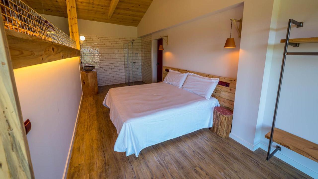 Eco-Apartaments Cal Rossa De Taus Exterior photo